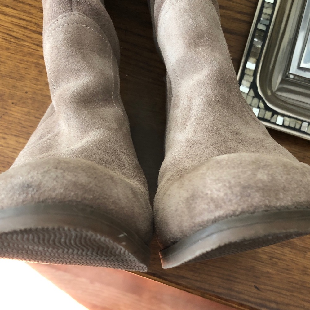 Crown Vintage Taupe Suede Knee-High Heeled Boots - Picture 7 of 10